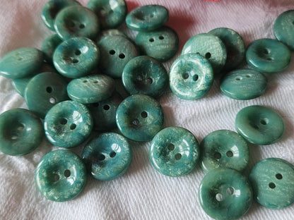 Lot 30 petits boutons vintage à trou bleu vert d'eau 1,2 cm ref 3567