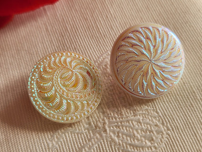 Duo boutons anciens en verre vintage blanc mordoré 1,7/1,8 cm G7C