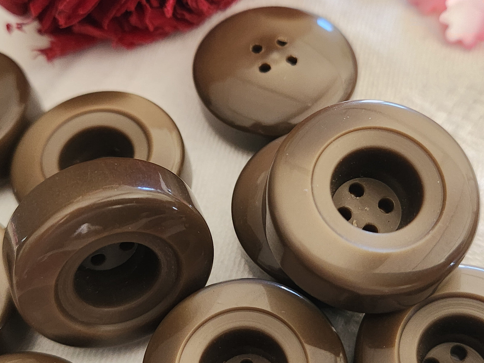 Lot 5 boutons vintage marron gros épais 2,5 cm  pied ref 0077