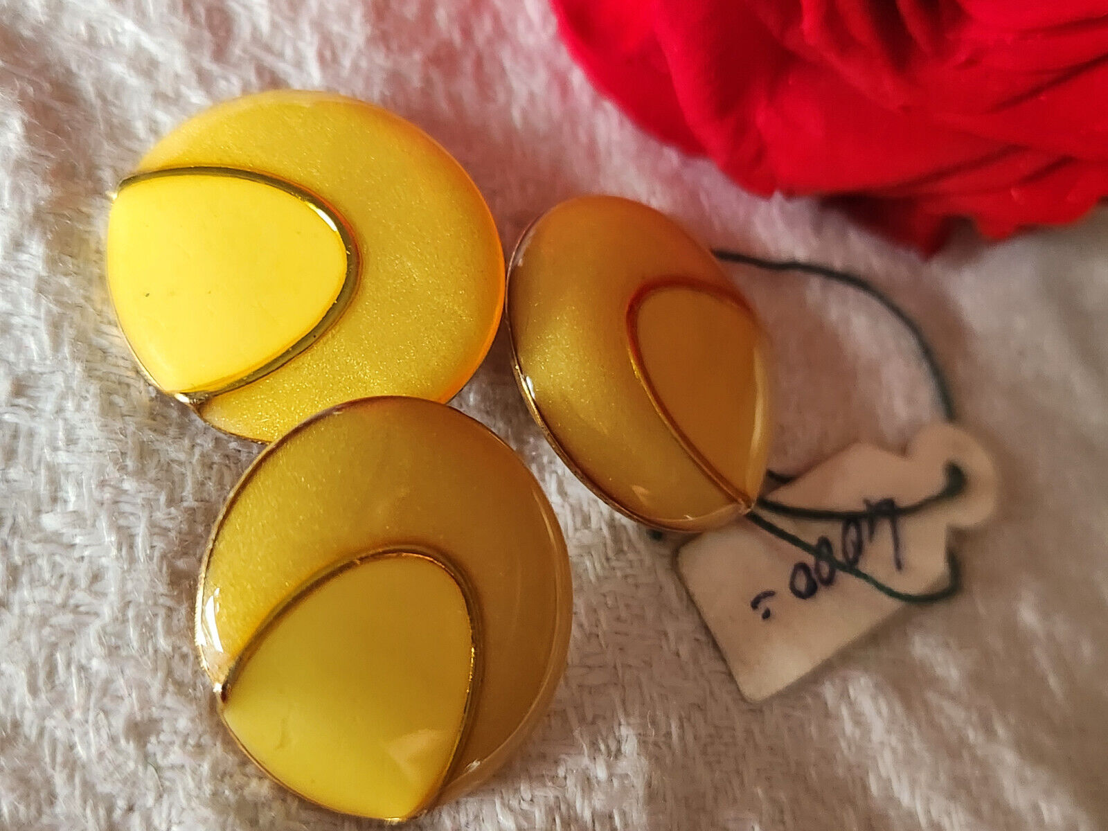 Trio boutons vintage en métal jaune beige scintillant 1,8 cm pied D14F