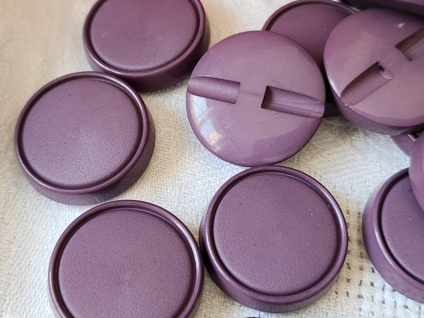 Lot 6 gros boutons vintage violet pied mat 2,6 cm ref 1222
