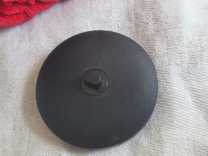 Imposant bouton  vintage à pied strié cuivré  épais lourd  3,4 cm D8T