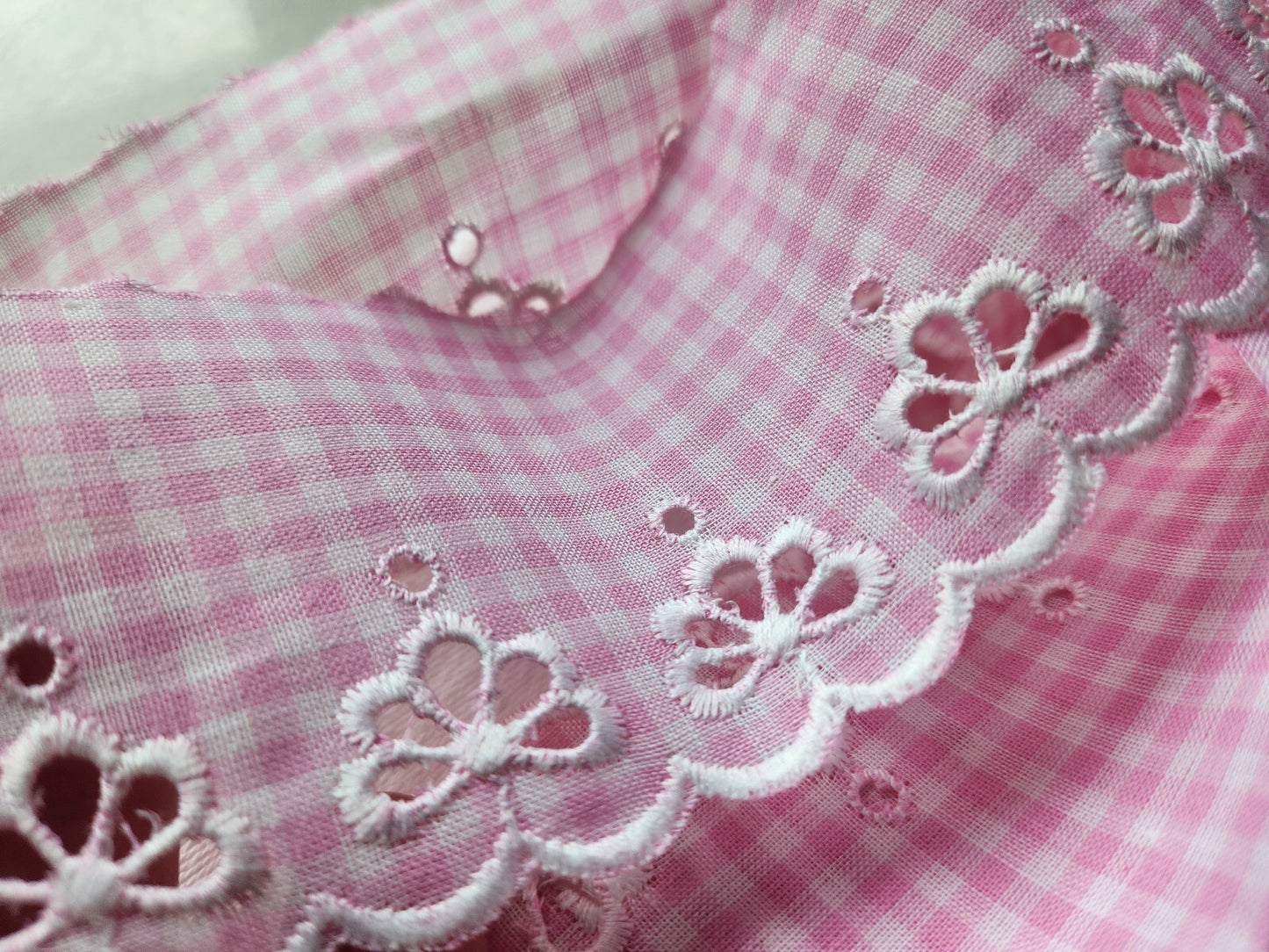 bordure galon feston rose vichy drap robe 1 mètre 70  sur 6 cm T1-7