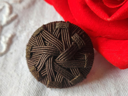 Gros bouton ancien en passementerie marron  superbe 3,1 cm D12T