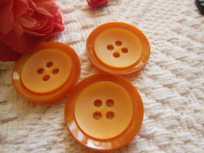 Trio boutons vintage marron orangé diamètre: 2,7 cm D5K