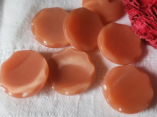 Lot 6 gros boutons vintage rose travaillé pied plat 2,7 cm  ref 1432