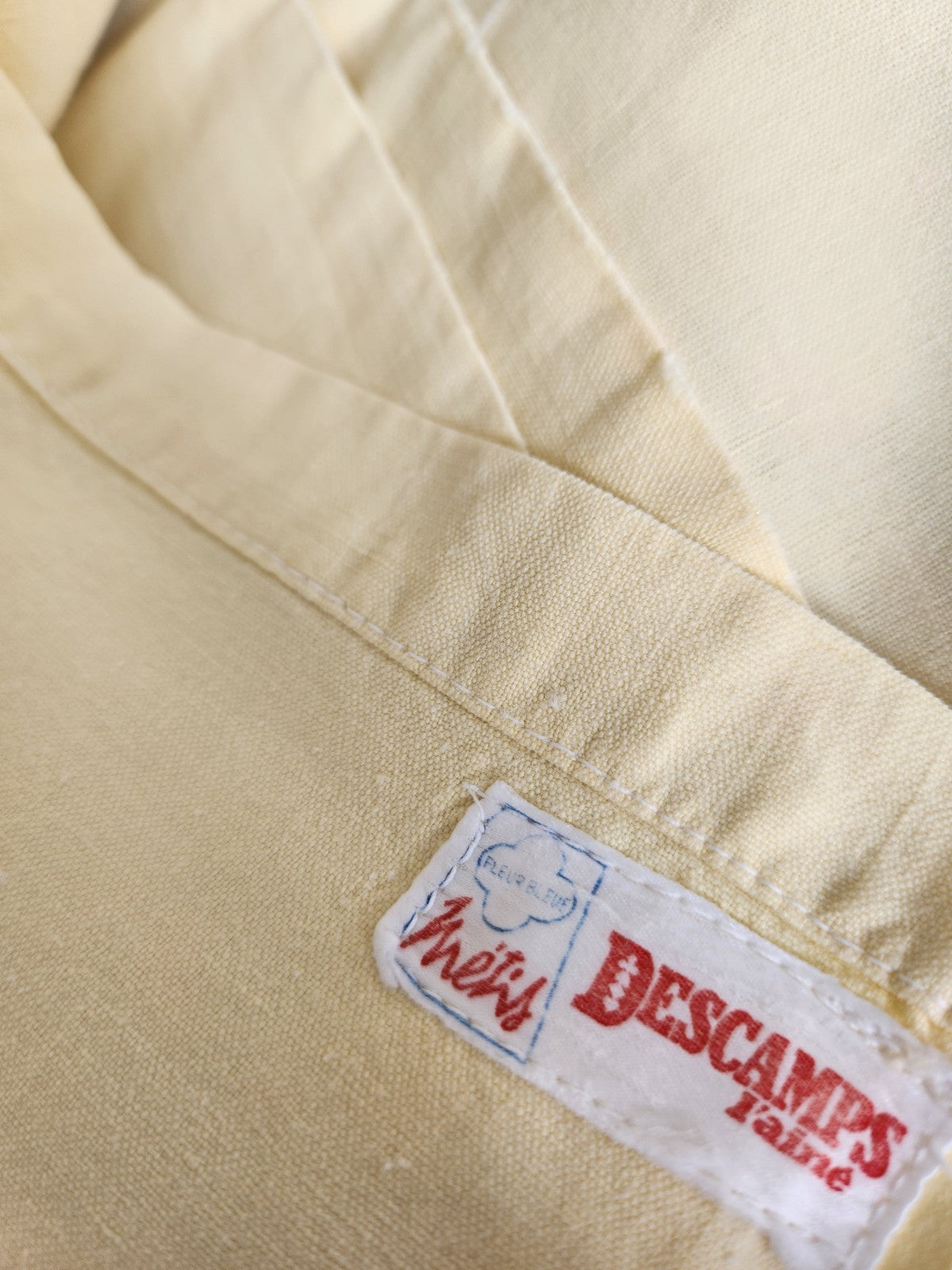 Lot deux draps anciens jaune monogrammes HK idéal rideau B6