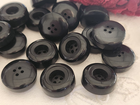 Lot 10  boutons vintage noir épais haut trous 1,7 cm ref 5928