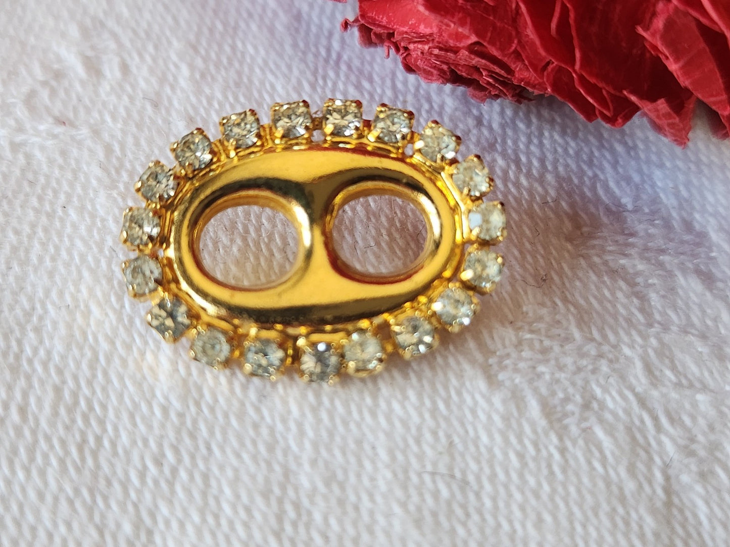 Bouton vintage métal masque strass ovale 1,6 sur 2,1 cm bijoux ref 5070
