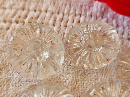Lot 5 boutons anciens en verre travaillé  transparent relief 1,8 cm ref 6580