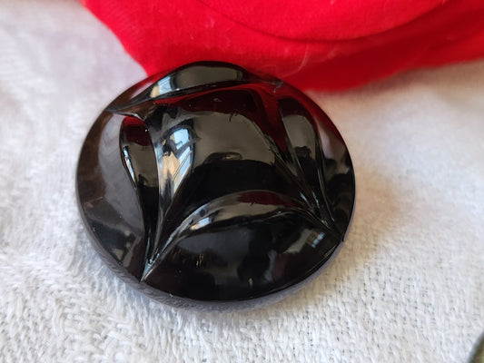 Ancien bouton en celluloid noir 2,6 cm volume G19I