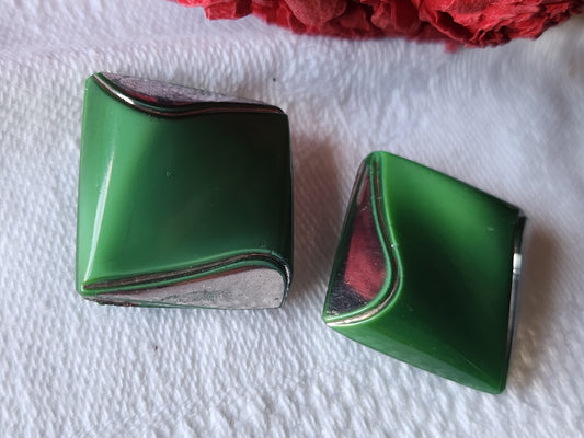 Duo boutons anciens en verre argenté vert carré trés typé 2 cm G7H