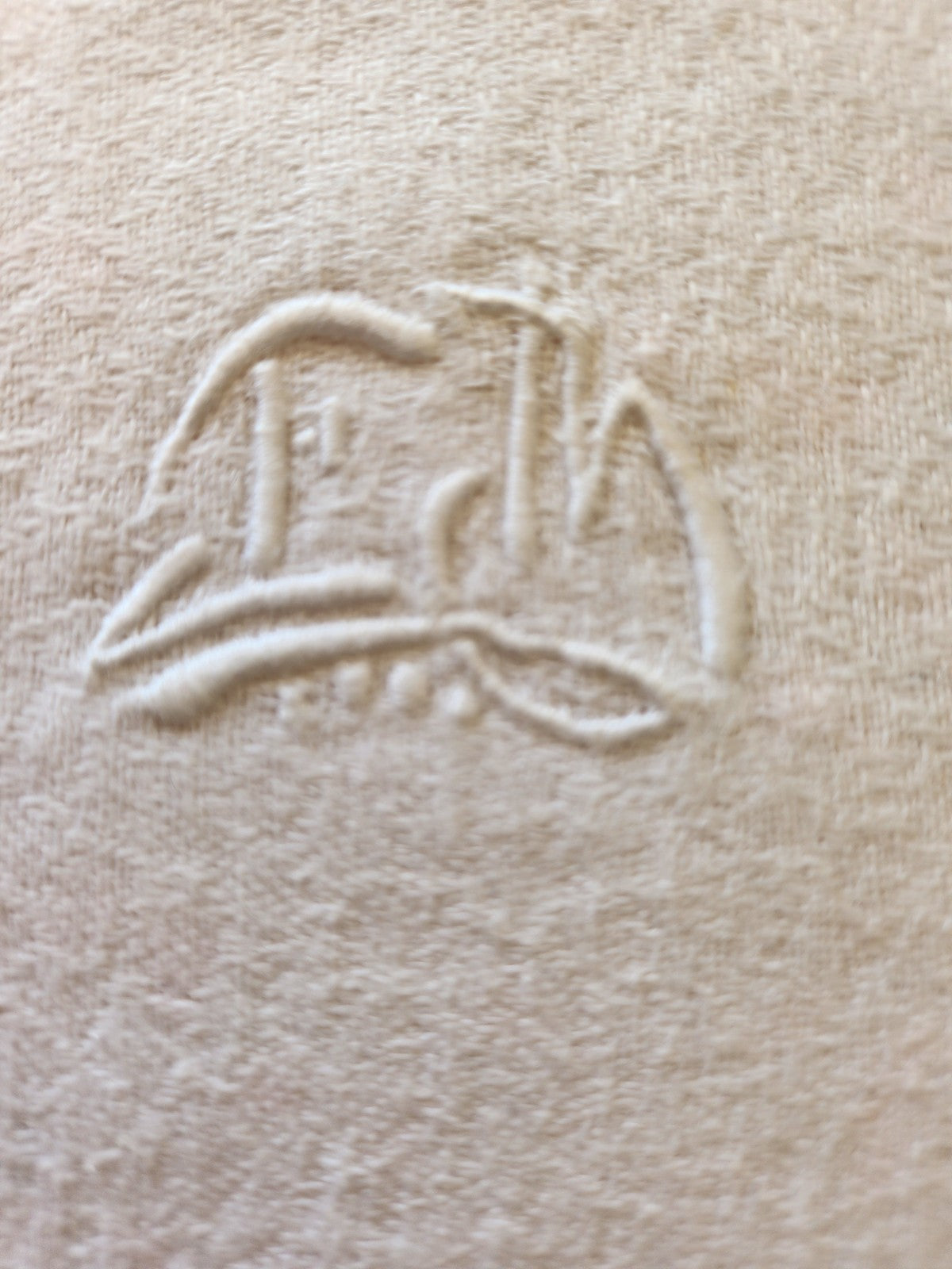 Ancien monogramme ancien FM  3,2 cm sur 5 cm T8