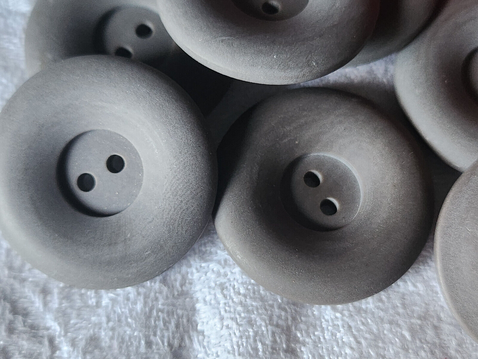 Lot 6 gros boutons vintage gris mat veste trous 3 cm ou 30 mm ref 5884