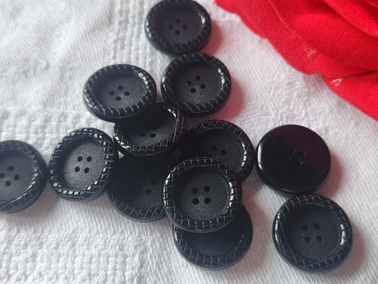 Lot 12 boutons vintage noir bord travaillé 1,5 cm trous ref 3014