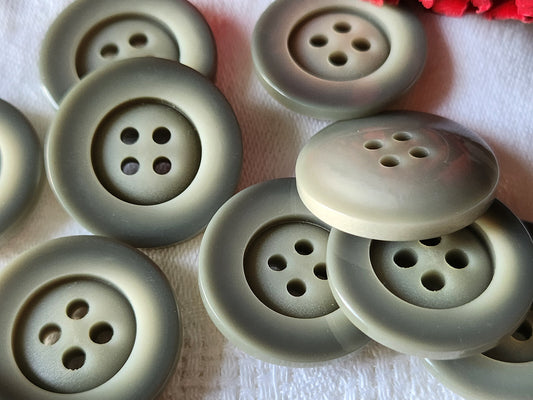 Lot 6 gros boutons vintage gris lumineux à trous 2,7 cm ref 3784