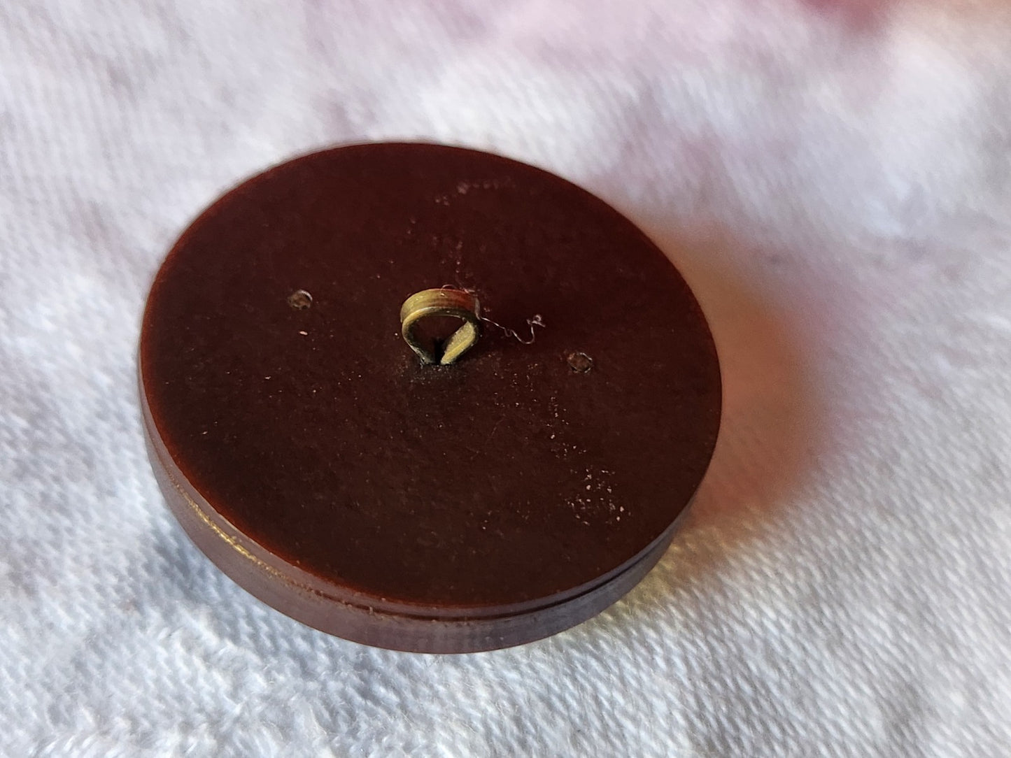 Gros bouton ancien ornement métal collection  marron  2,6 cm G2O