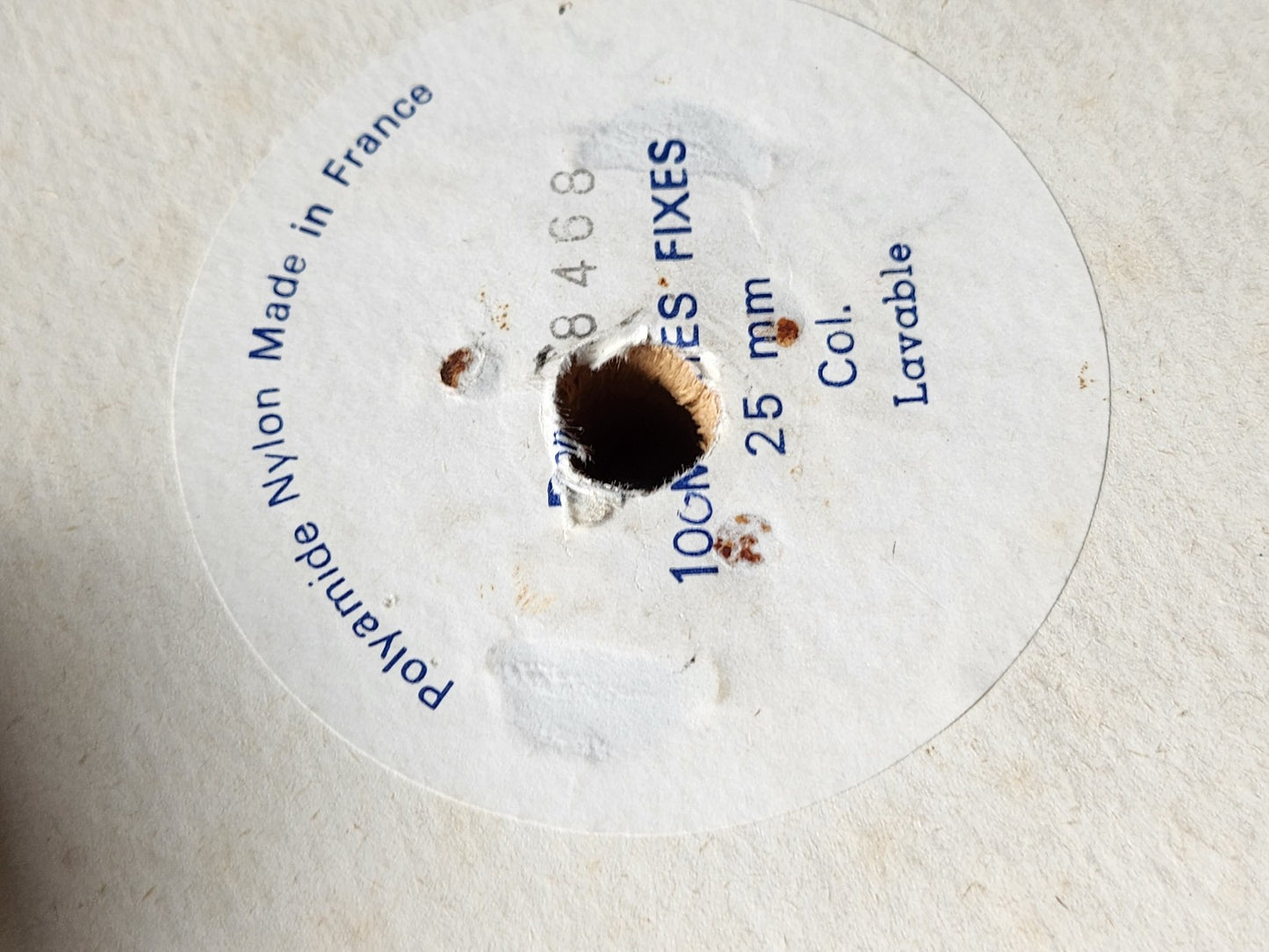 Ruban ancien  bleu nylon 5 mètre sur 2,5 cm bleu foncé  B5 n°7