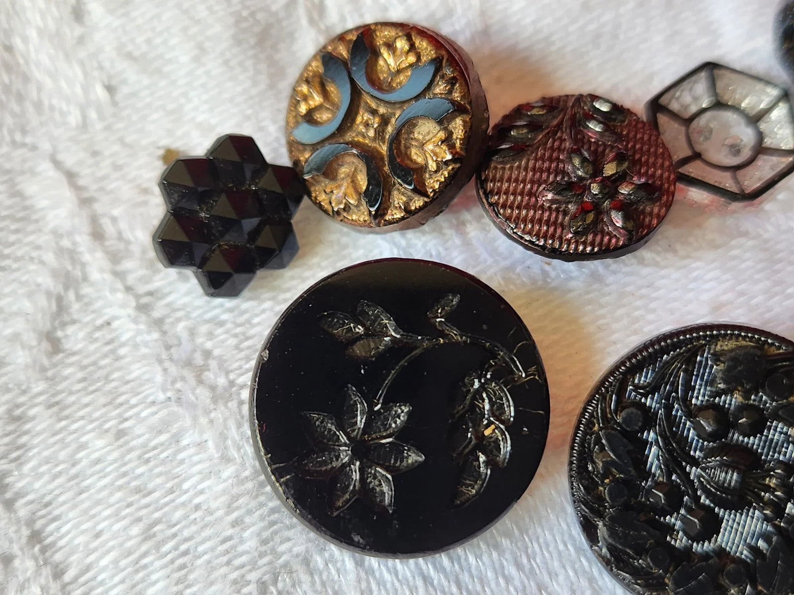 Lot 12 mini boutons anciens en verre vers 1900 collection 0,9 à 1,5 cm ref 6009