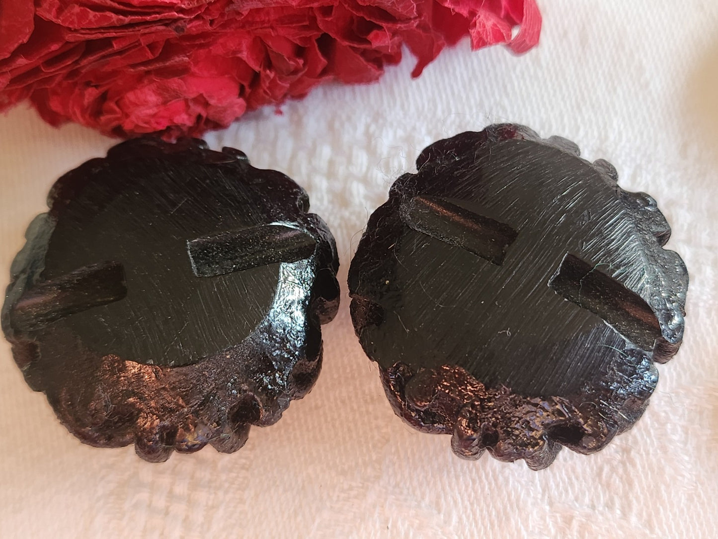 Duo gros boutons vintage en resine quadrillé 3,4 cm ref 5744