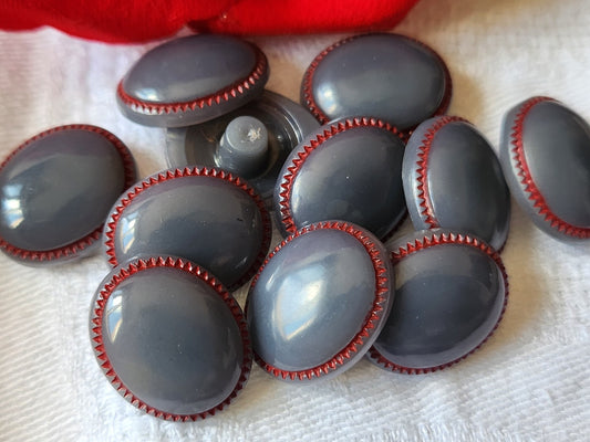 Lot 11 boutons vintage ovale gris et rouge pied 1,4 cm sur 1,7 cm ref 5943