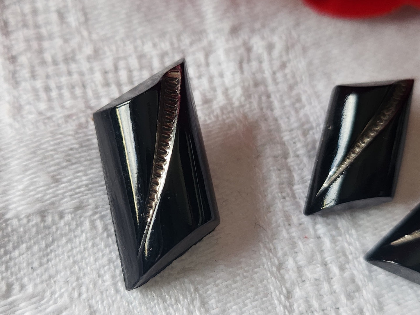 Trio boutons anciens en verre noir argenté pointe à pointe 2 et 2,5 cm G17B