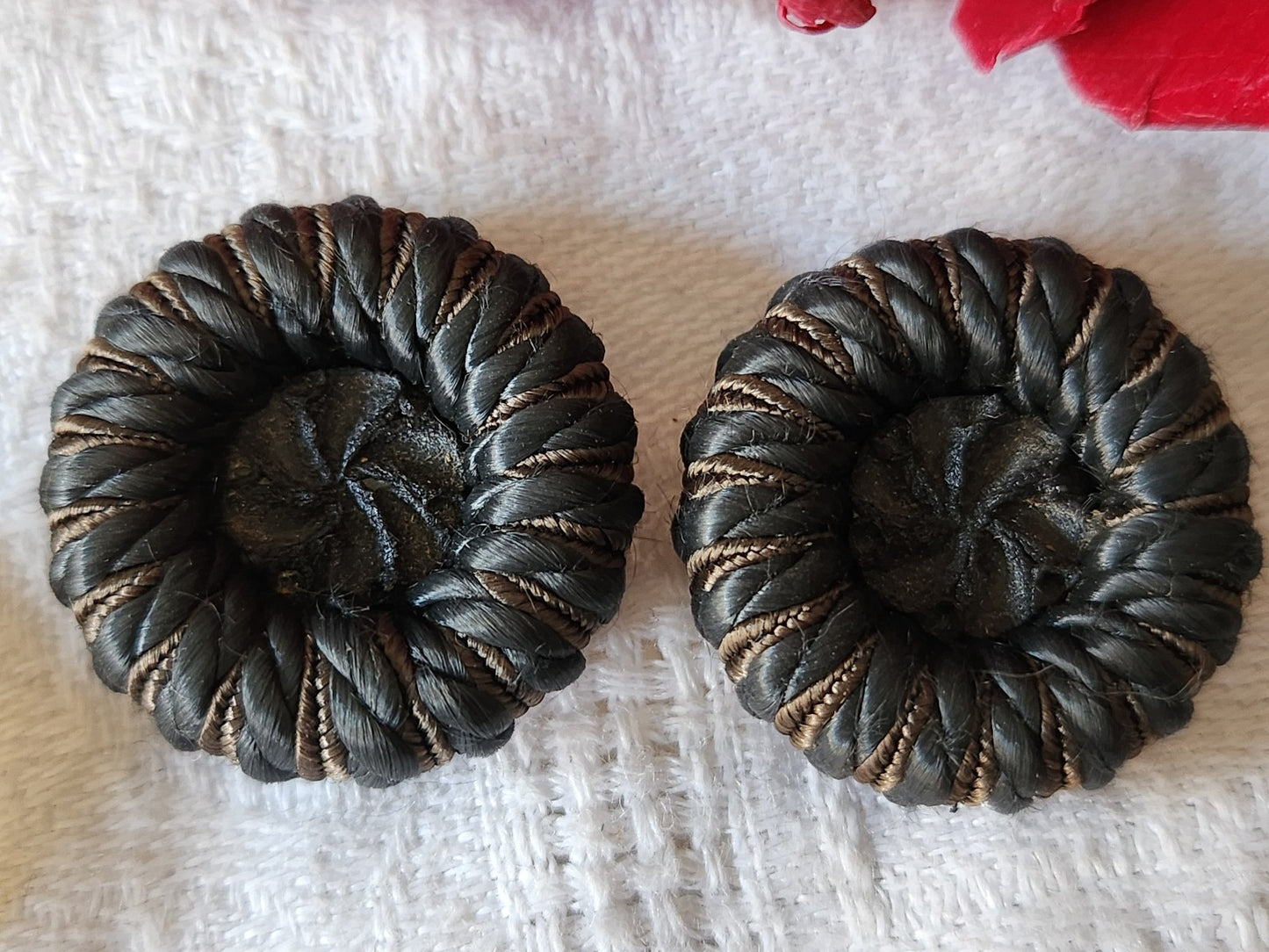 Duo boutons vintage en  passementerie gris marron résine 2,4  cm G15E