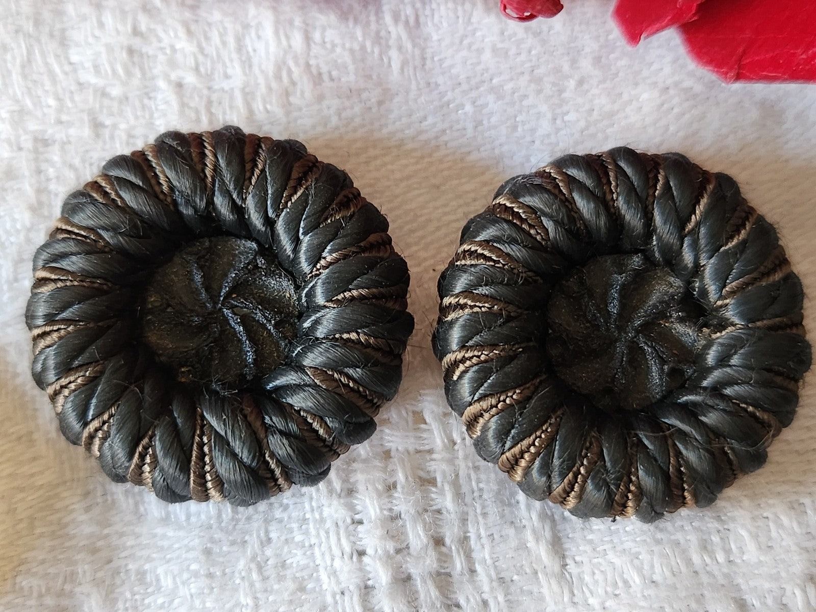 Duo boutons vintage en  passementerie gris marron résine 2,4  cm G15E
