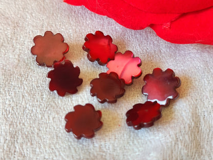 Collection lot 8  boutons vintage en nacre  prune 1 et 1,2 cm spirale ref6094