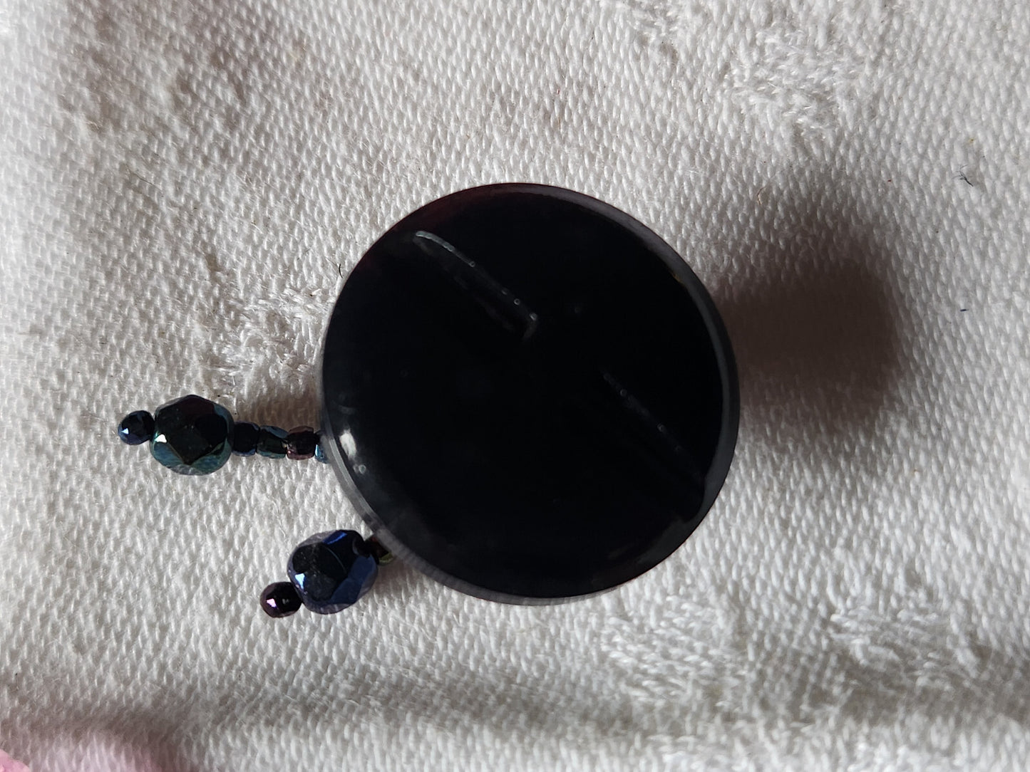 Gros bouton ancien en passementerie avec pendants perle bleu  2,4  cm G13F