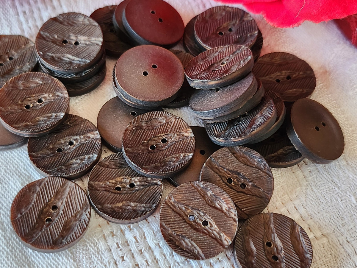 Lot 27 boutons vintage marron mat effet texturé trou 1,8 cm ou 18 mm ref 3983