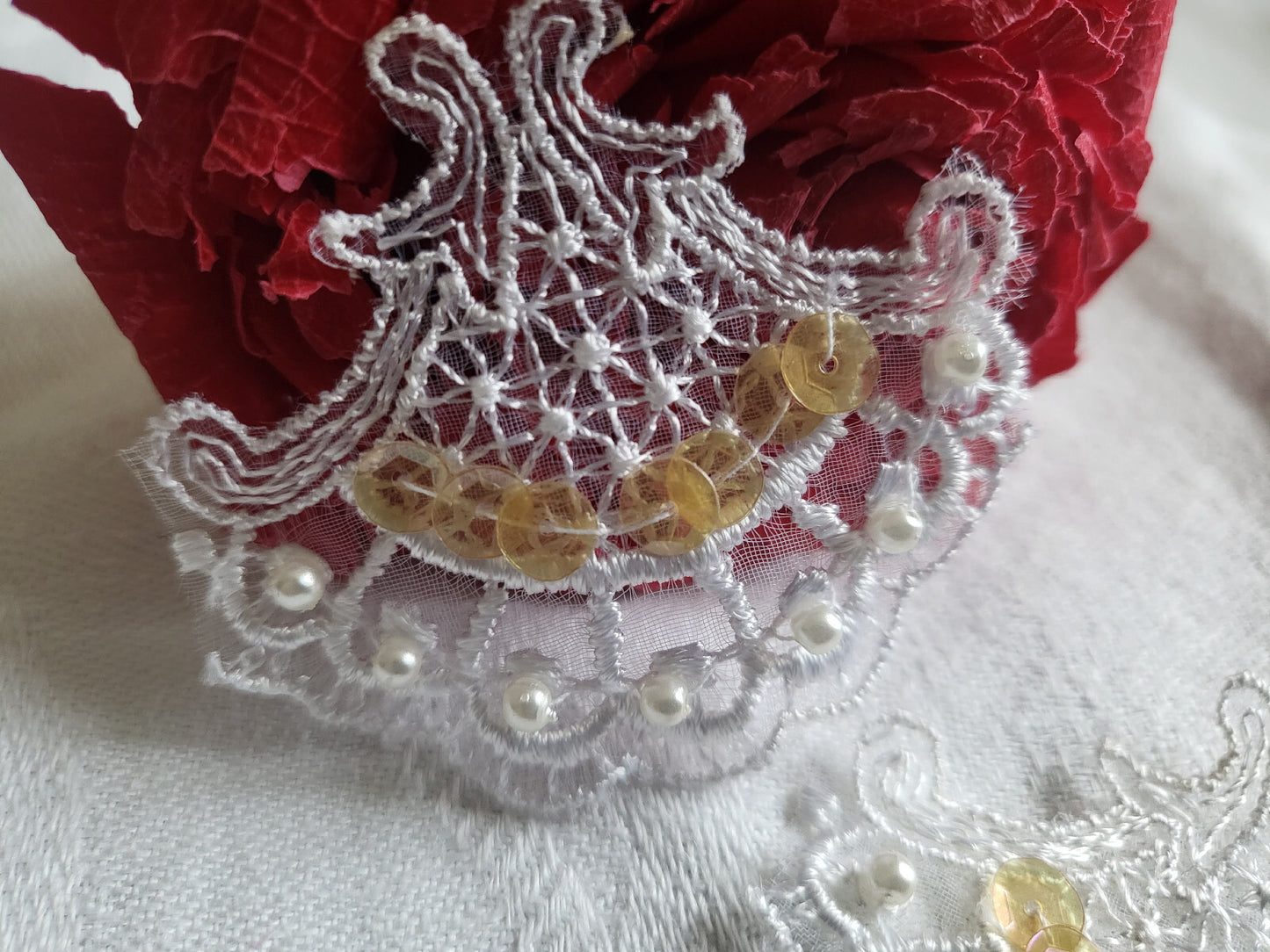 Lot 6 applications sequins moderne création couture 5 cm sur 4,5 cm T7