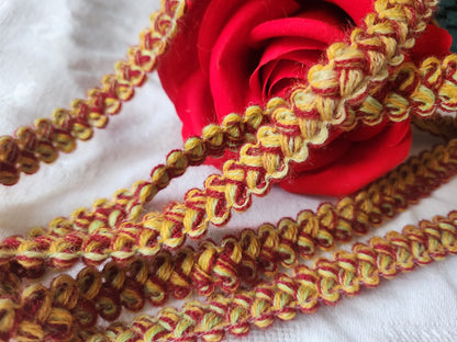 Galon vintage rouge vert jaune 3 m 80 sur 1,5 cm A3