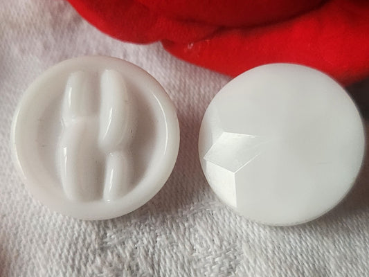 Duo gros boutons anciens en verre blanc vintage 2,2 cm D9J