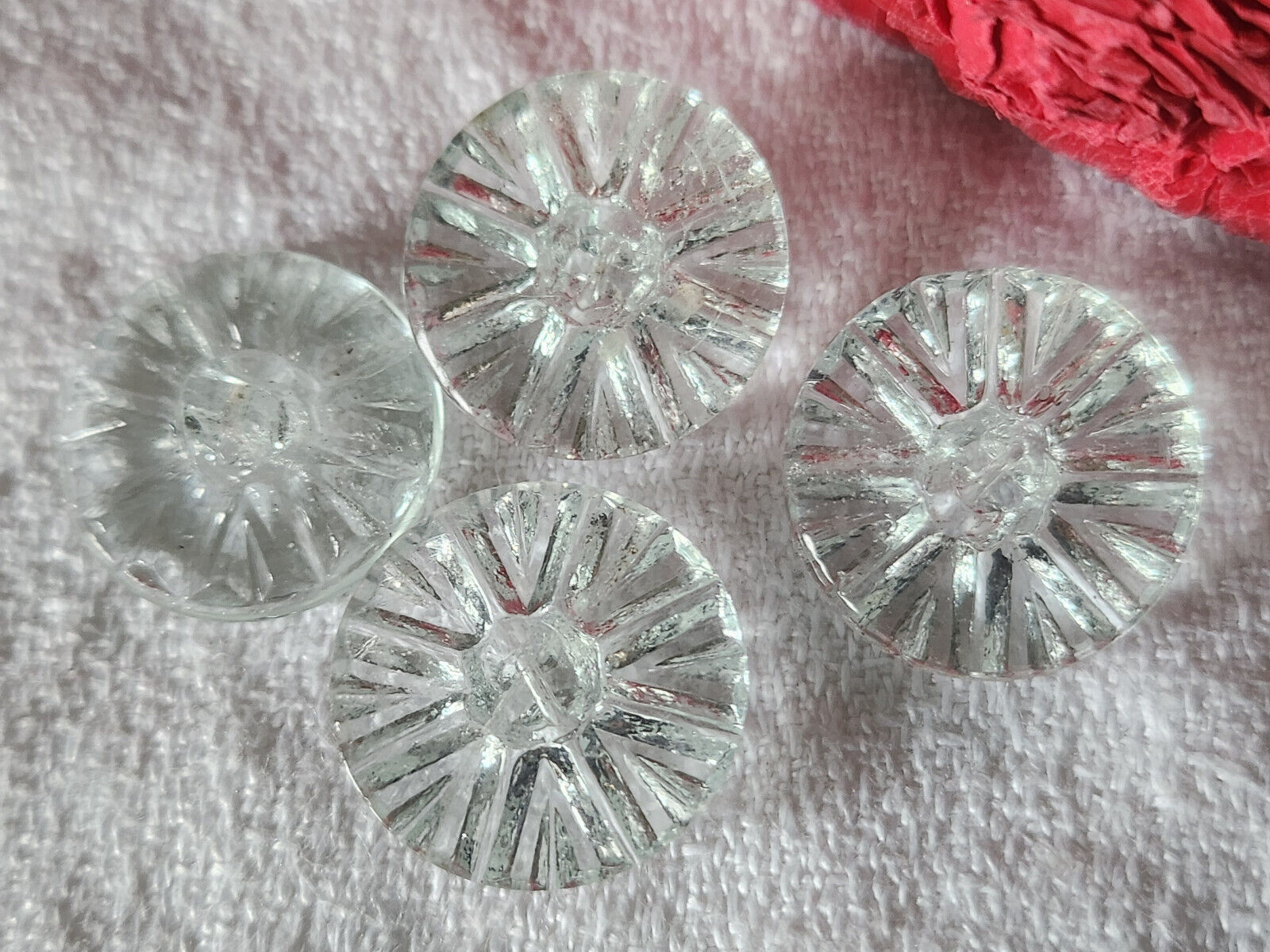 Lot 4 boutons anciens en verre transparent pied strié 1,8 cm G14C