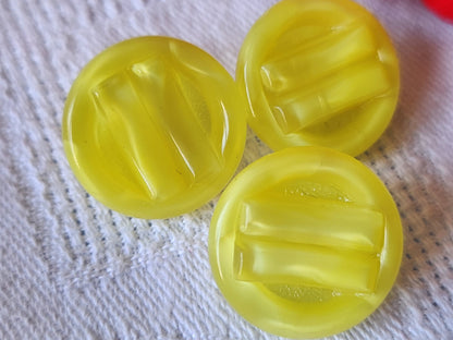 Trio boutons vintage en verre jaune laiteux  travaillé  1,7 cm D2B