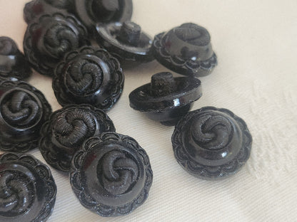 lot 6  boutons vintage coeur passementerie noir à  pied 1,7 cm ou 17 mm ref 6255