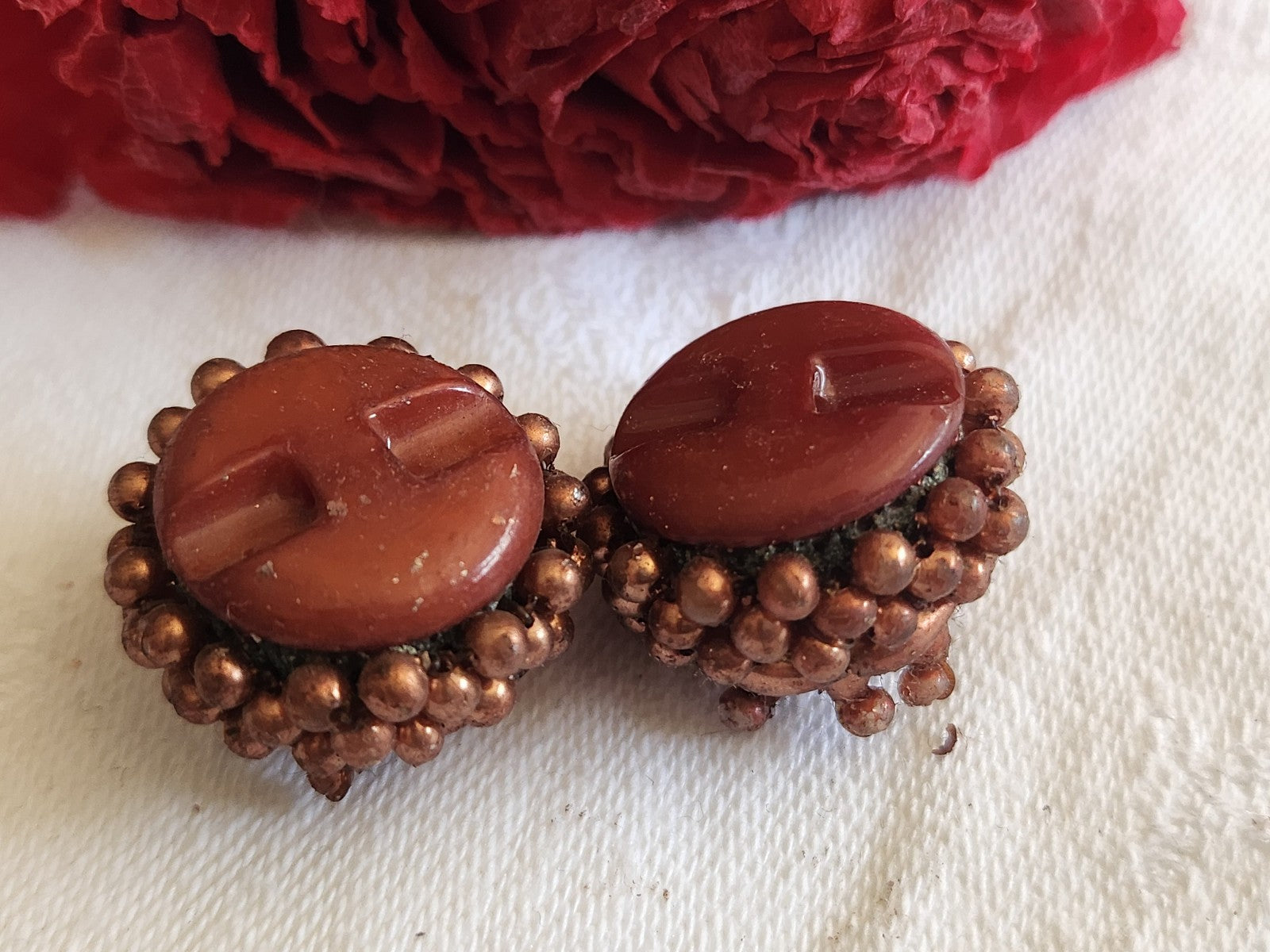 Duo boutons anciens torsade perle main bijoux parurier 2 cm D19L