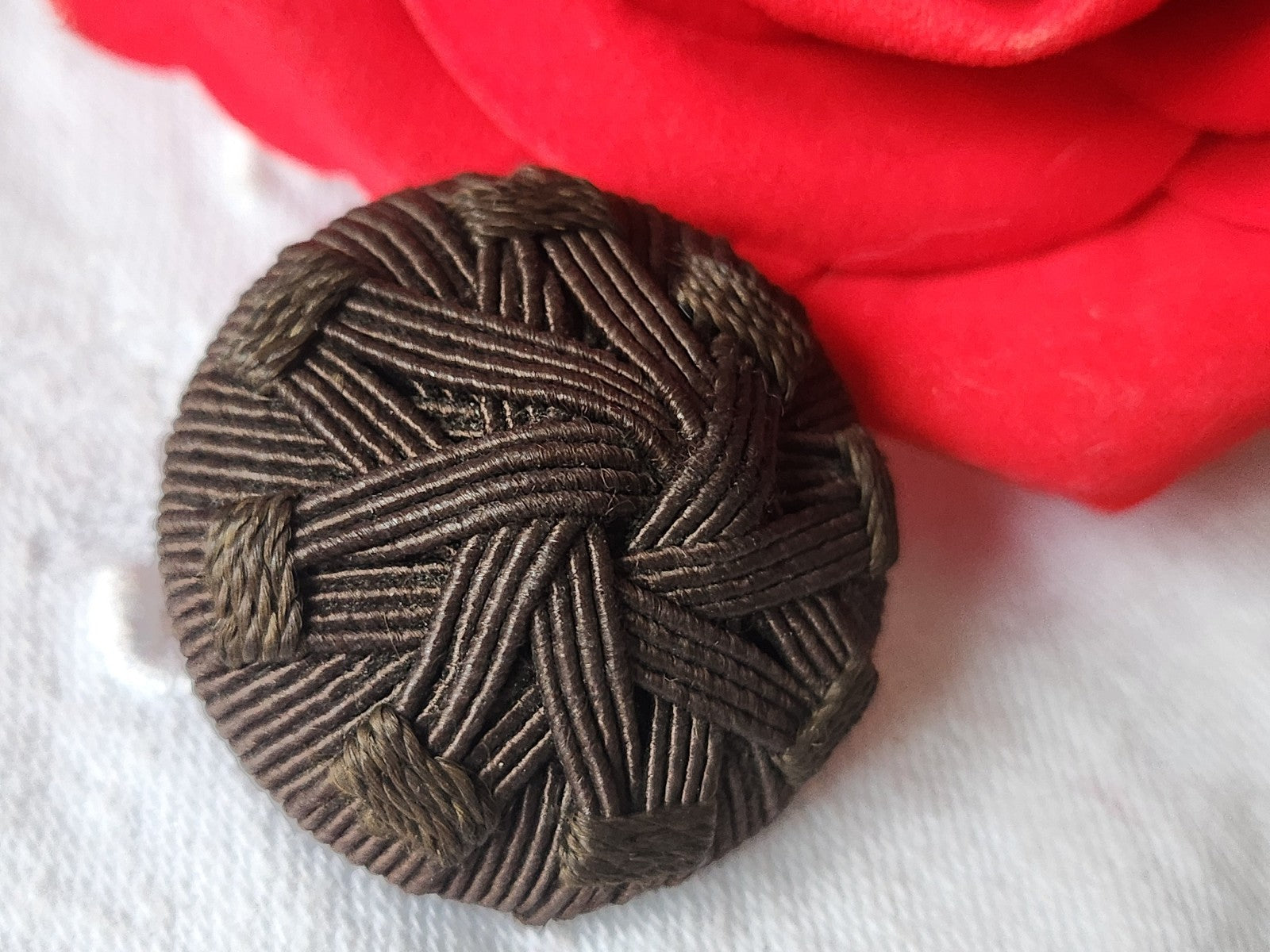 Gros bouton ancien en passementerie marron  superbe 3,1 cm D12T