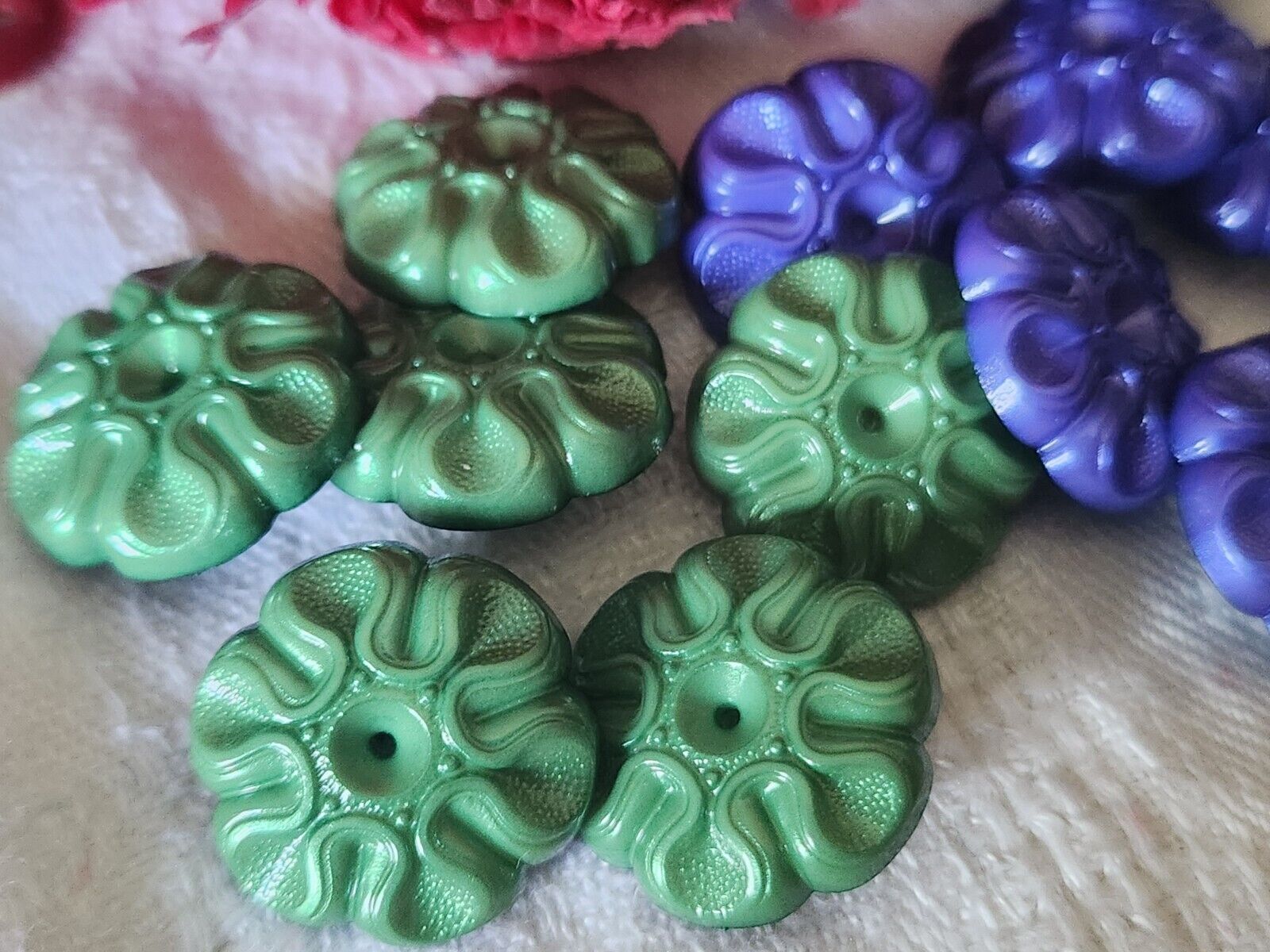 Lot 13 boutons forme de fleur à strasser fond d'atelier 1,8 cm ref 2166