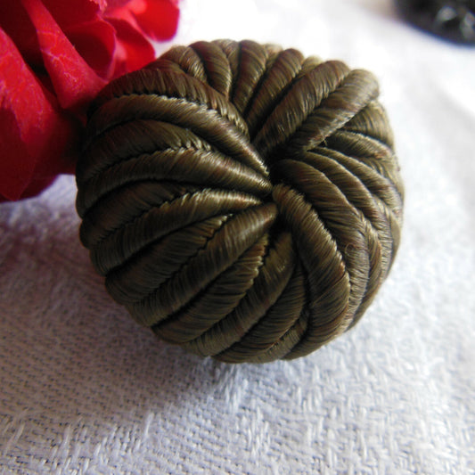 Bouton ancien passementerie volumineux marron diamètre 2,9 cm G17O