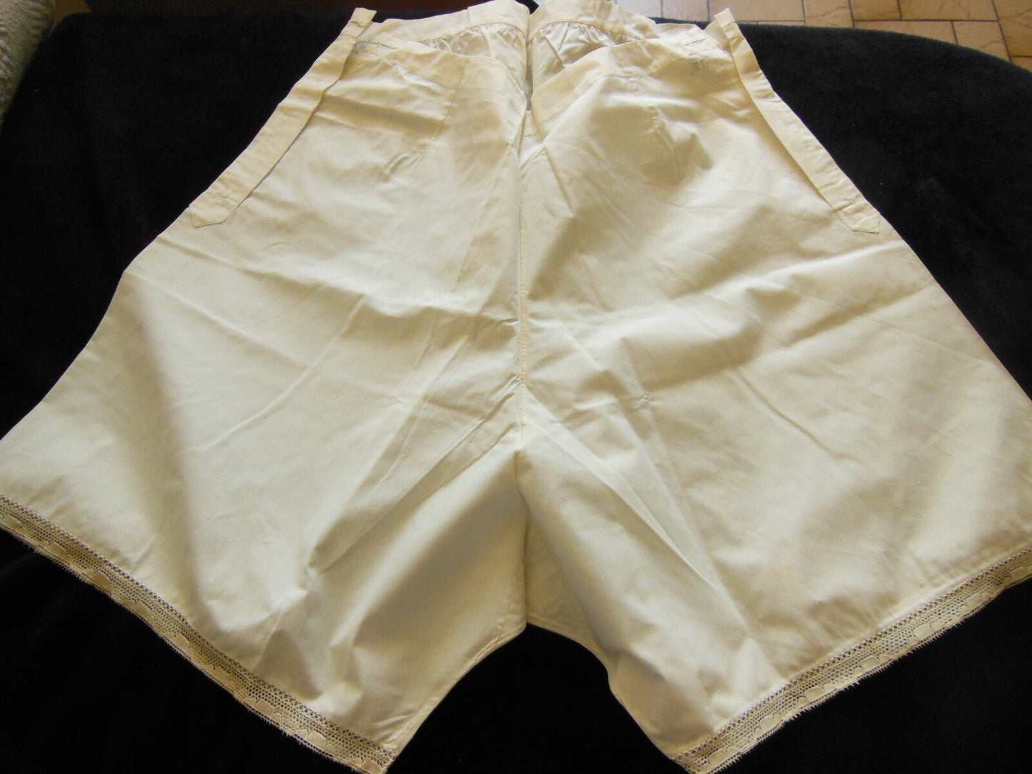 Ancienne culotte short monogramme ML jamais porté à nettoyer ou teindre n°1 B1