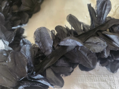 Galon vintage noir froufrous fleur petale 1 m 90 large B3