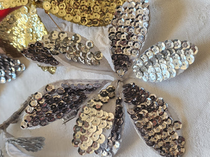 Lot 5 anciens ornement chapeau vintage creation  sur broche 12 cm