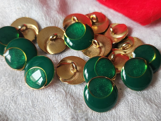 Lot 6 petits boutons en métal bicolore vert deux tons 1,2 cm ref 530