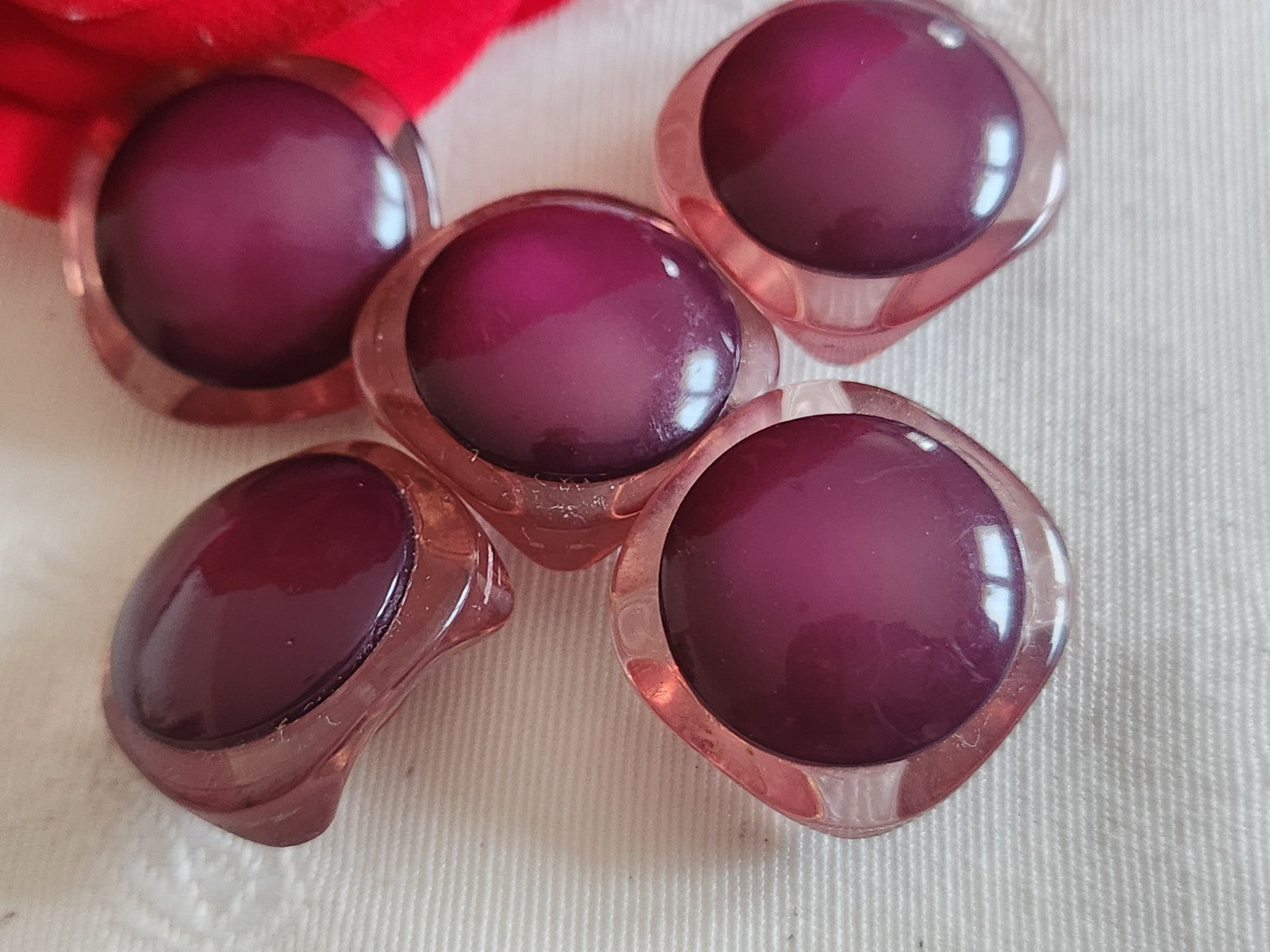 Lot 5 boutons vintage superbe violet pied 2 cm ou 20 mm ref 6391