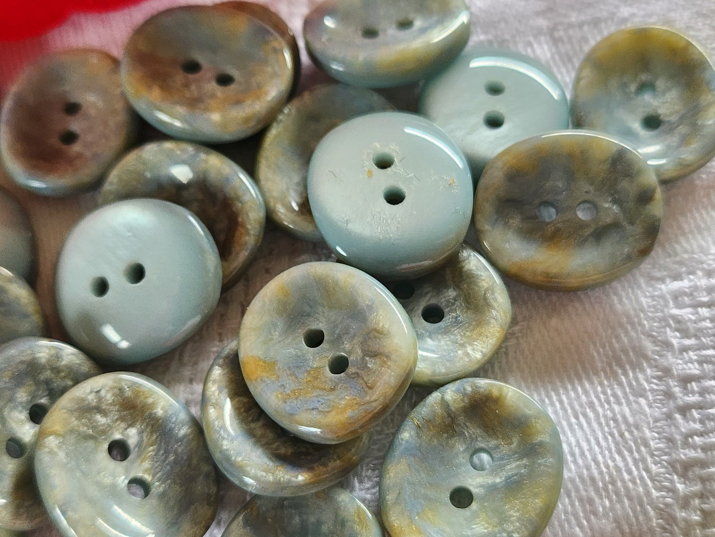 Lot 11 boutons vintage bleu moucheté ovale  1,7 sur 2 cm ref  2150
