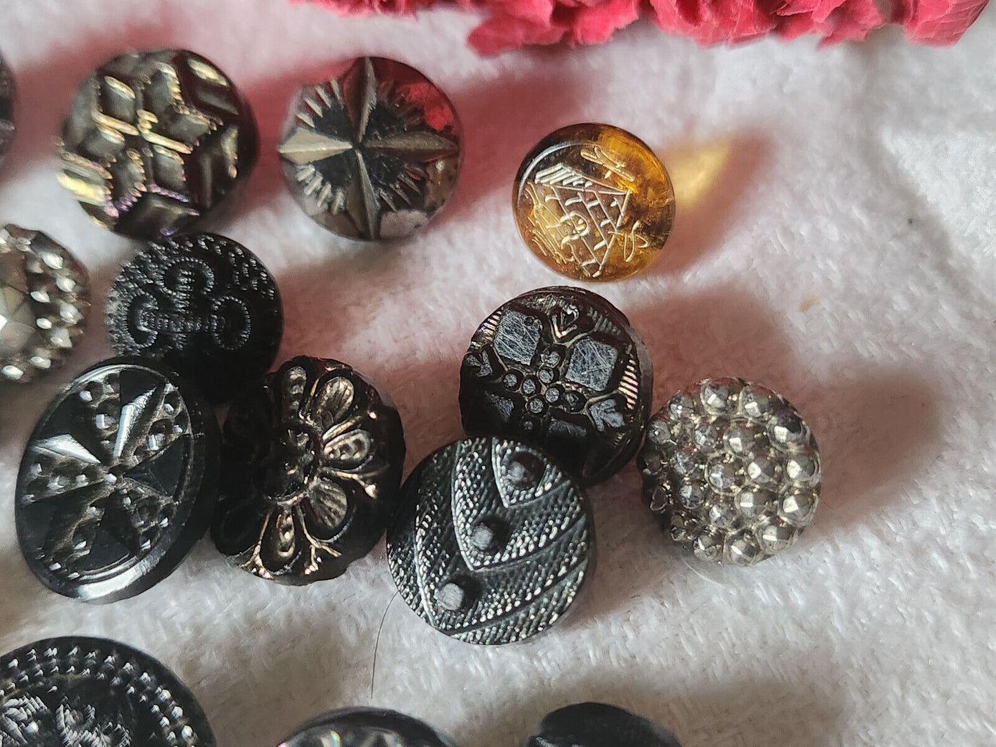 Lot 18 mini boutons anciens en verre vers 1900 collection 0,9 à 1,4 cm ref 682