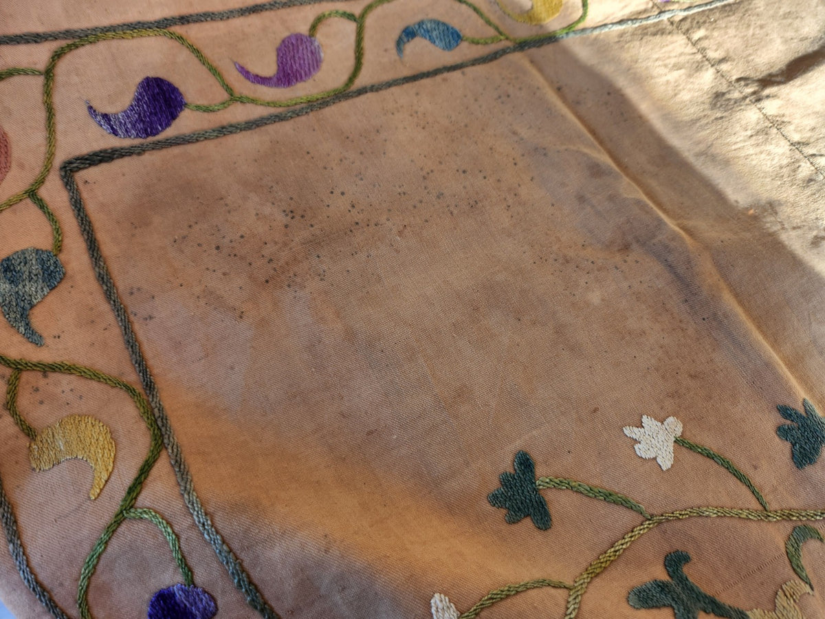 Trés ancien ouvrage XIXéme nappe d'autel? broderie B8