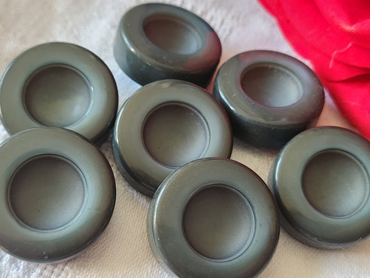 Lot 6 volumineux boutons vintage bleu lumineux pied lourd  2,6 cm ref 5056